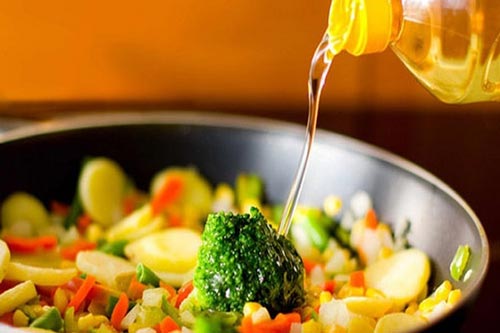 Thực phẩm phụ nữ sau sinh cần hạn chế ăn để phục hồi sức khỏe nhanh