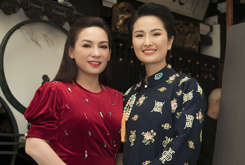 Kim Tuyến, Phi Nhung cùng dàn sao đến chúc mừng Cao Thùy Dương