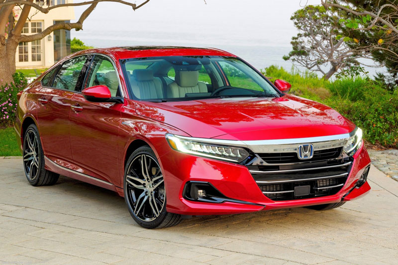 Điểm danh 8 xe sedan đáng mua nhất năm 2021: Toyota Camry vắng bóng