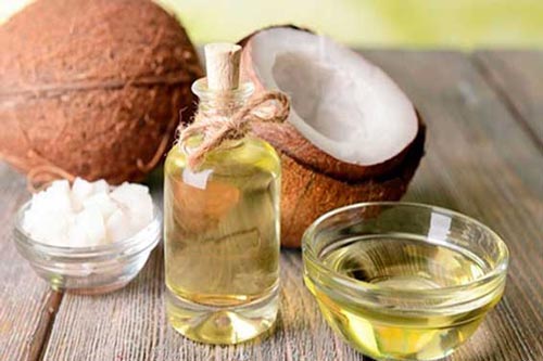 Mách bạn cách nấu dầu dừa nguyên chất chuẩn không cần chính