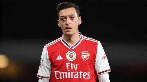 Oezil chuẩn bị rời Arsenal sau quá nhiều rắc rối