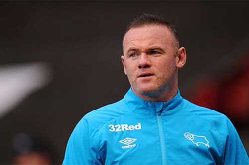 Sir Alex cảnh báo Rooney về nghiệp HLV