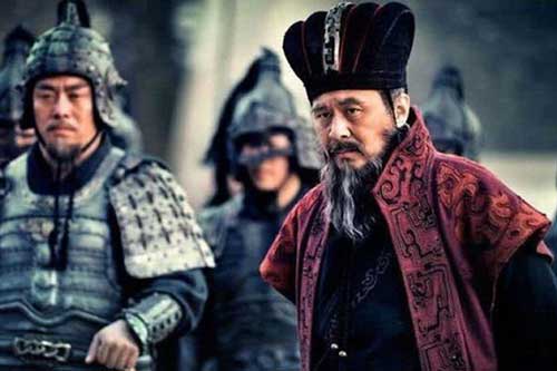 Thân là Thừa tướng nhà Hán, tại sao Tào Tháo vẫn bất chấp hiểm nguy để tự mình mang quân ra trận?