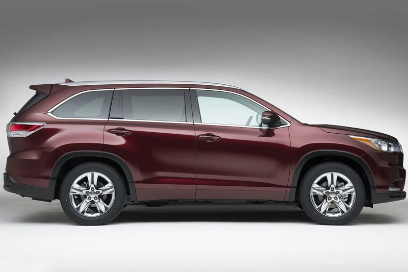 1. Toyota Highlander (18,5% chủ sở hữu sử dụng xe từ 15 năm trở lên, cao hơn 2,5 lần so với mức trung bình).