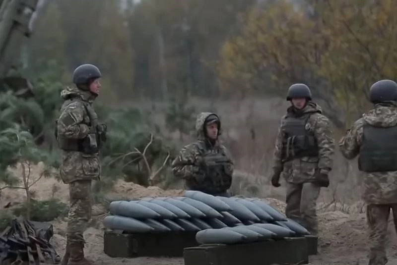 Quân đội Ukraine đã được cung cấp những quả đạn pháo không đủ tiêu chuẩn. Ảnh: TASS.