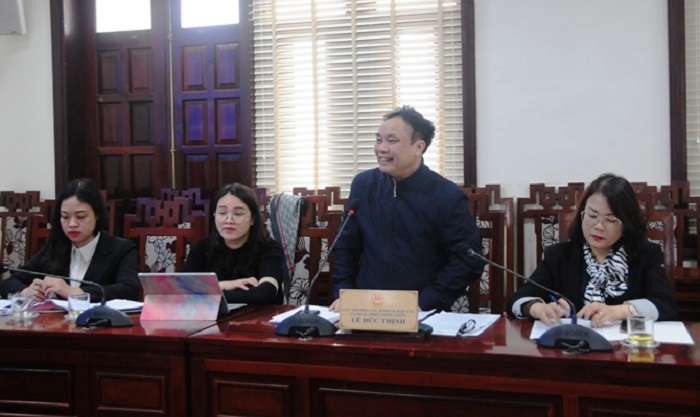 Cục trưởng Cục Kinh tế hợp tác và Phát triển nông thôn Lê Đức Thịnh làm việc với tỉnh Thừa Thiên Huế.