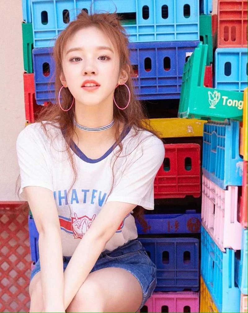 5. Yuqi (G)I-DLE.