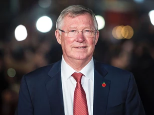 Sir Alex thở phào vì không phải đối đầu Liverpool của Klopp