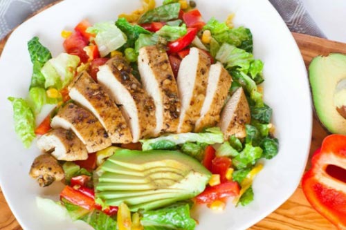 Salad ức gà thanh đạm, chống ngán ngày Tết