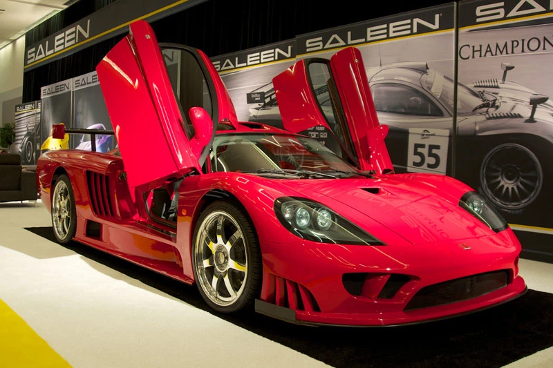 6. Saleen S7 (vận tốc tối đa: 386 km/h).