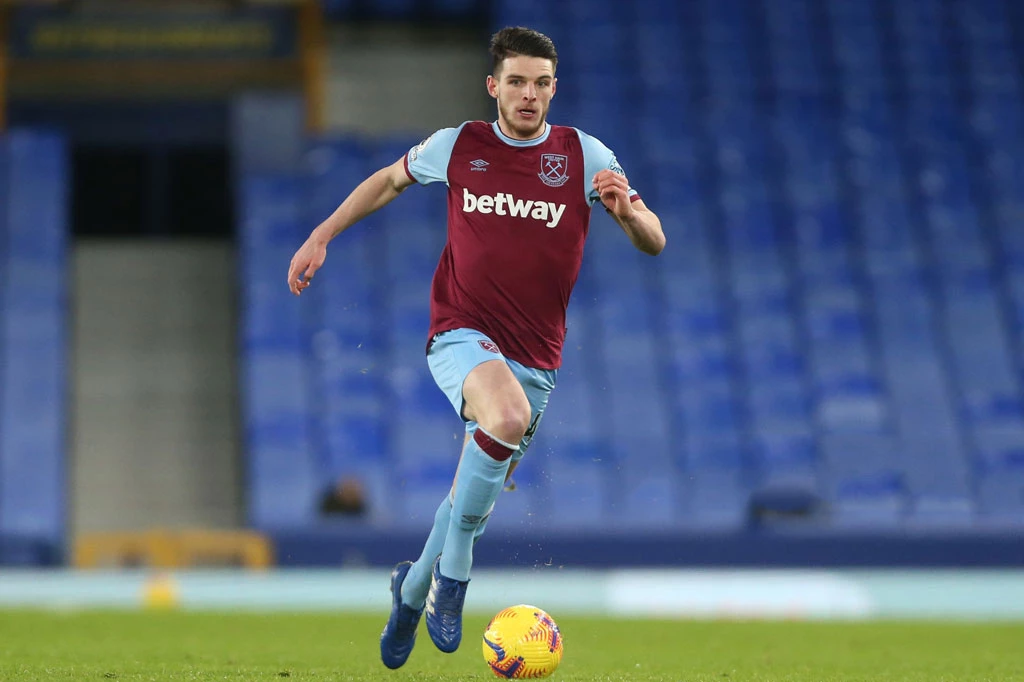 Tiền vệ: Declan Rice (West Ham, 22 tuổi, định giá chuyển nhượng: 55 triệu euro).