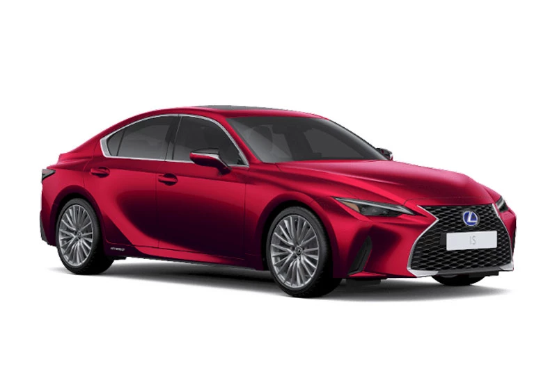 Lexus IS 2021.