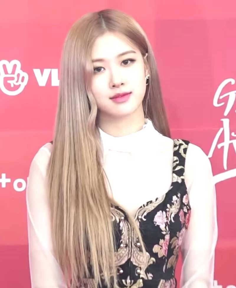 7. Rosé (BLACKPINK).