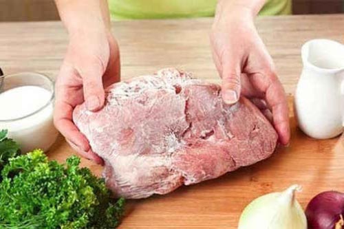 4 nguyên tắc rã đông thịt bạn cần tuân thủ