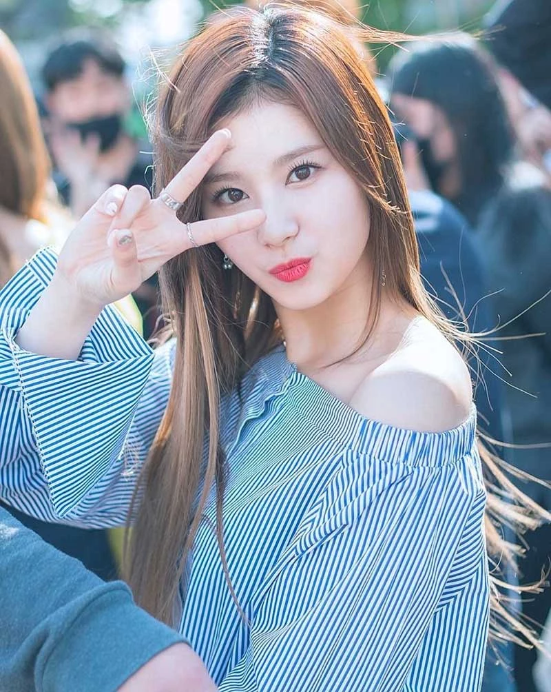 9. Sana (TWICE).