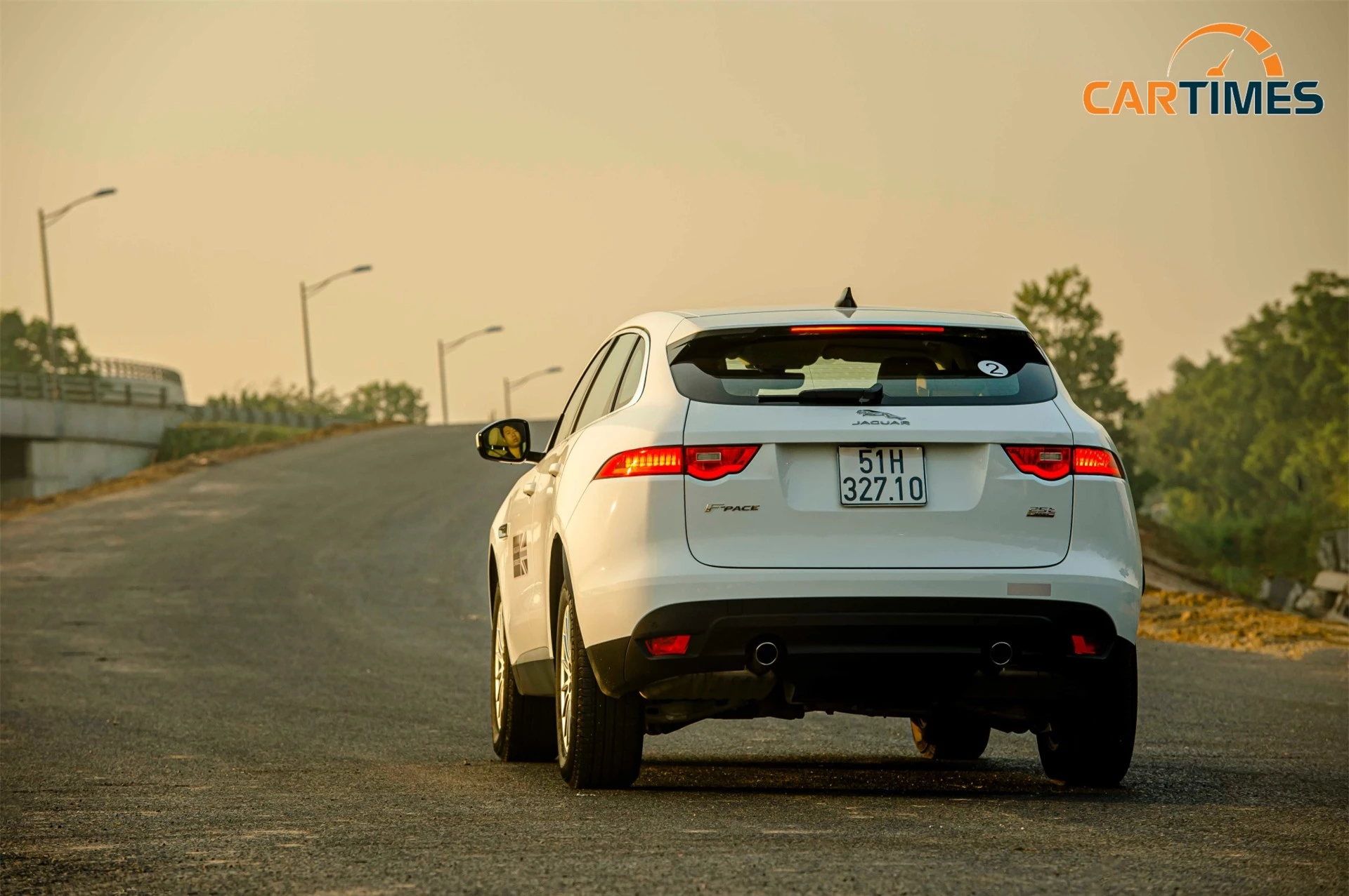 Đuôi xe Jaguar F-Pace