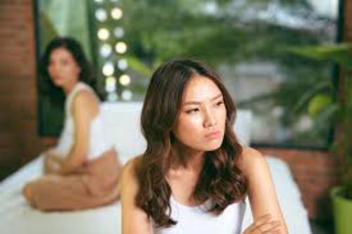 Nàng dâu lên mạng "cầu cứu" vì chị chồng vô ý đưa con ốm về ngoại chơi để lây sang cháu, song cô lại không biết mình mắc 1 sai lầm nghiêm trọng