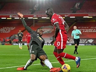 Điểm nhấn Liverpool 0-0 MU: Đỉnh cao phòng ngự giúp Quỷ đỏ bảo vệ ngôi đầu