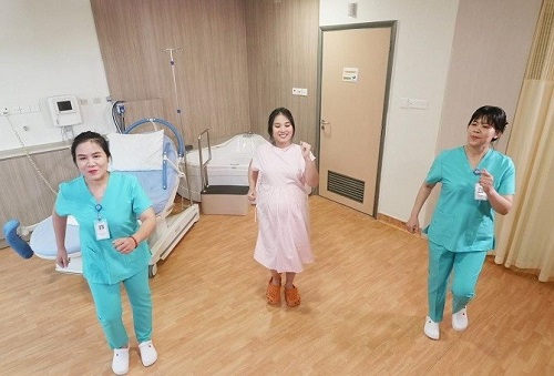 Bệnh viện đầu tiên của Việt Nam áp dụng “Điệu nhảy dành cho mẹ bầu - Labor Dance”