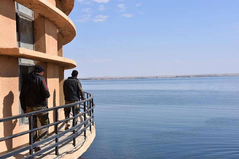 Mỹ và Nga đồng ý mở lại đường giao thông quan trọng ở miền Đông Syria