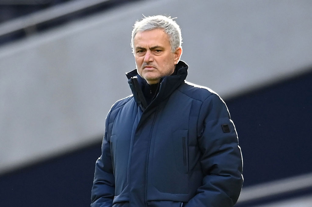 Tottenham đại thắng, Mourinho khen Ndombele nhưng khiến Alli giật mình