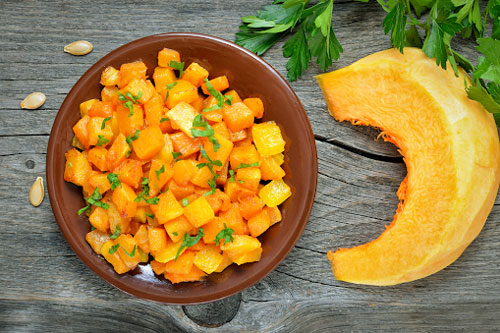 Trẻ lại 10 tuổi chỉ bằng cách dùng bí đỏ