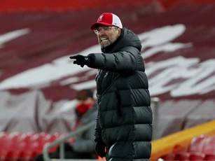 HLV Klopp chỉ trích lối chơi phòng ngự tiêu cực của M.U