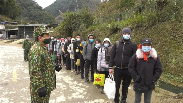 Bắt giữ 35 người nhập cảnh trái phép từ Trung Quốc vào Việt Nam - 1