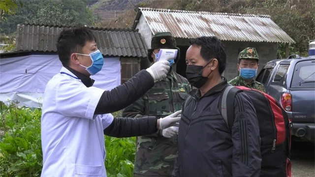 Bắt giữ 35 người nhập cảnh trái phép từ Trung Quốc vào Việt Nam - 2