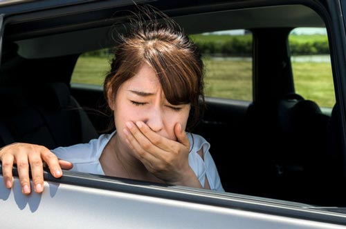 Mẹo chống say xe đơn giản nhất ai cũng làm được