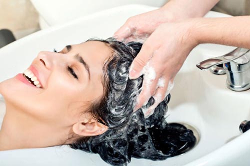 Lý do khiến bạn không thể gội đầu mỗi ngày