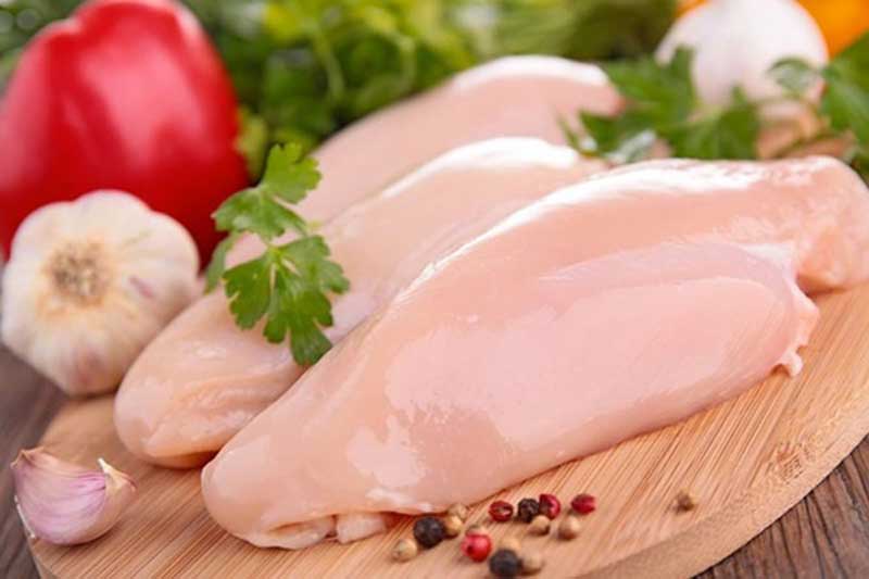 Tác hại đáng sợ của việc ăn thịt gà sai cách