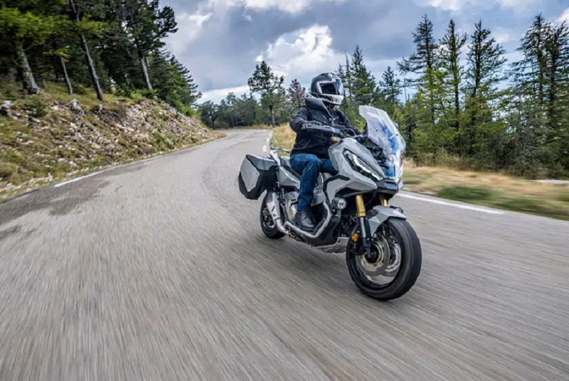 Honda X-ADV 2021: Xe ga địa hình giá từ 311 triệu đồng