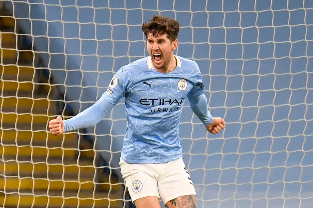 Trung vệ: John Stones (Man City).