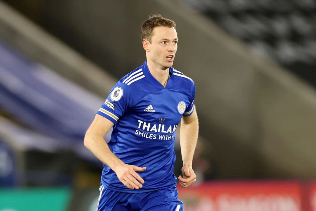 Trung vệ: Jonny Evans (Leicester City).