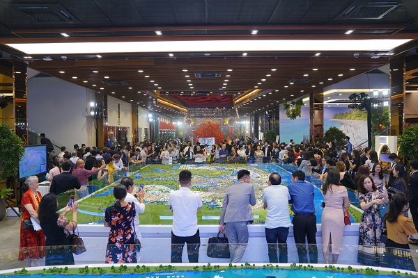 Mãn nhãn với 4 đêm dạ tiệc tri ân khách hàng thân thiết của Novaland