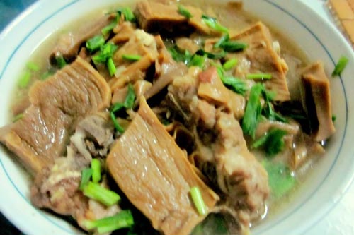 Làm món măng hầm xương ai ăn cũng mê