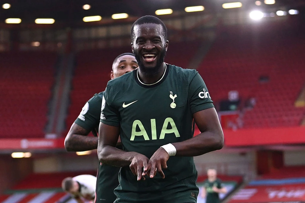 Tiền vệ: Tanguy Ndombele (Tottenham).