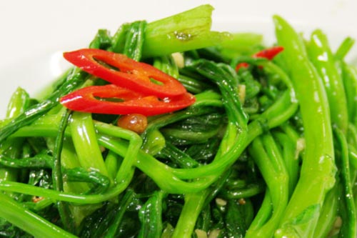 Sai lầm 'chết người' khi ăn rau muống cần bỏ ngay kẻo bệnh tật kéo đến