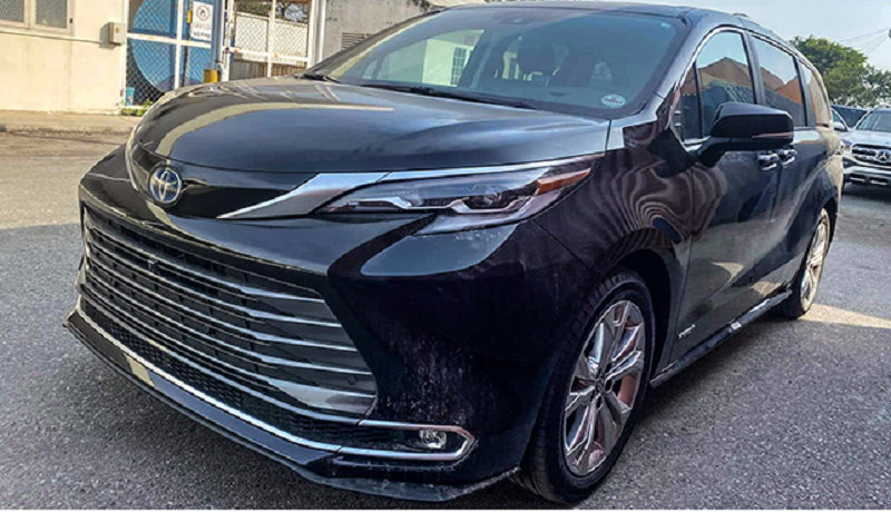MPV Toyota Sienna 2021 về Việt Nam qua con đường nhập khẩu tư nhân, giá khoảng 4 tỷ đồng