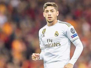 Zidane cần trao lại cơ hội cho Valverde