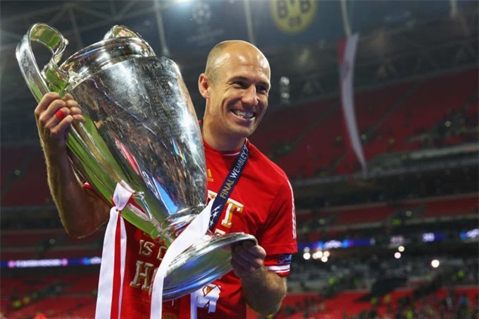 Robben tỏa sáng rực rỡ ở Bayern
