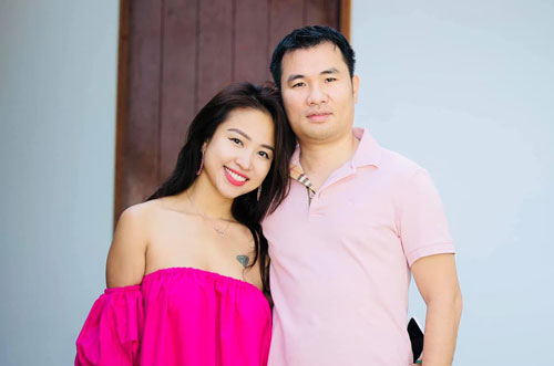 Cuối cùng, Vân Hugo cũng chịu đăng ảnh rõ nét nhất về chồng sắp cưới, cặp đôi được khen có tướng phu thê