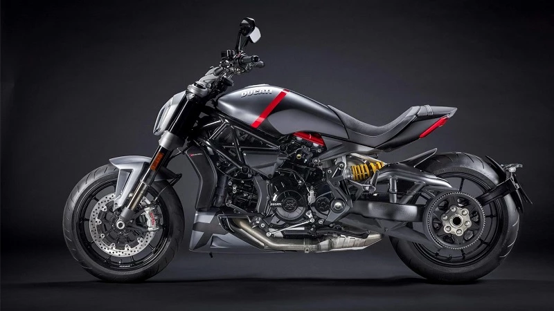 Ducati XDiavel Black Star 2021