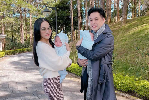 Gia đình Dương Khắc Linh đi du lịch Đà Lạt, vẻ ngoài đáng yêu của hai nhóc tỳ chiếm trọn spotlight