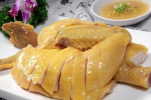 Mẹo chặt thịt gà đẹp mắt, không bị nát, chị em không nên bỏ qua