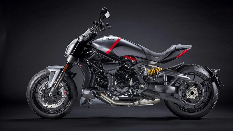 'Soi' mẫu Ducati XDiavel Black Star 2021 phong cách cruiser hầm hố