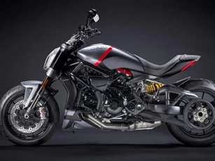 'Soi' mẫu Ducati XDiavel Black Star 2021 phong cách cruiser hầm hố