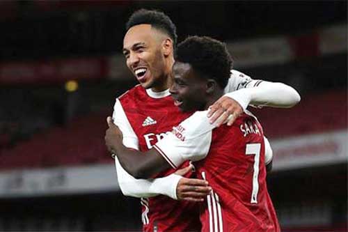 Arsenal: 'Pháo rền vang khi Aubameyang trở lại'