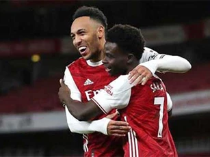 Arsenal: 'Pháo rền vang khi Aubameyang trở lại'